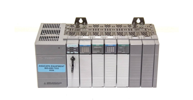 SLC 500 Controller (Discontinued. Please refer to the CompactLogix 5380 / 5480 Controllers for replacement.)